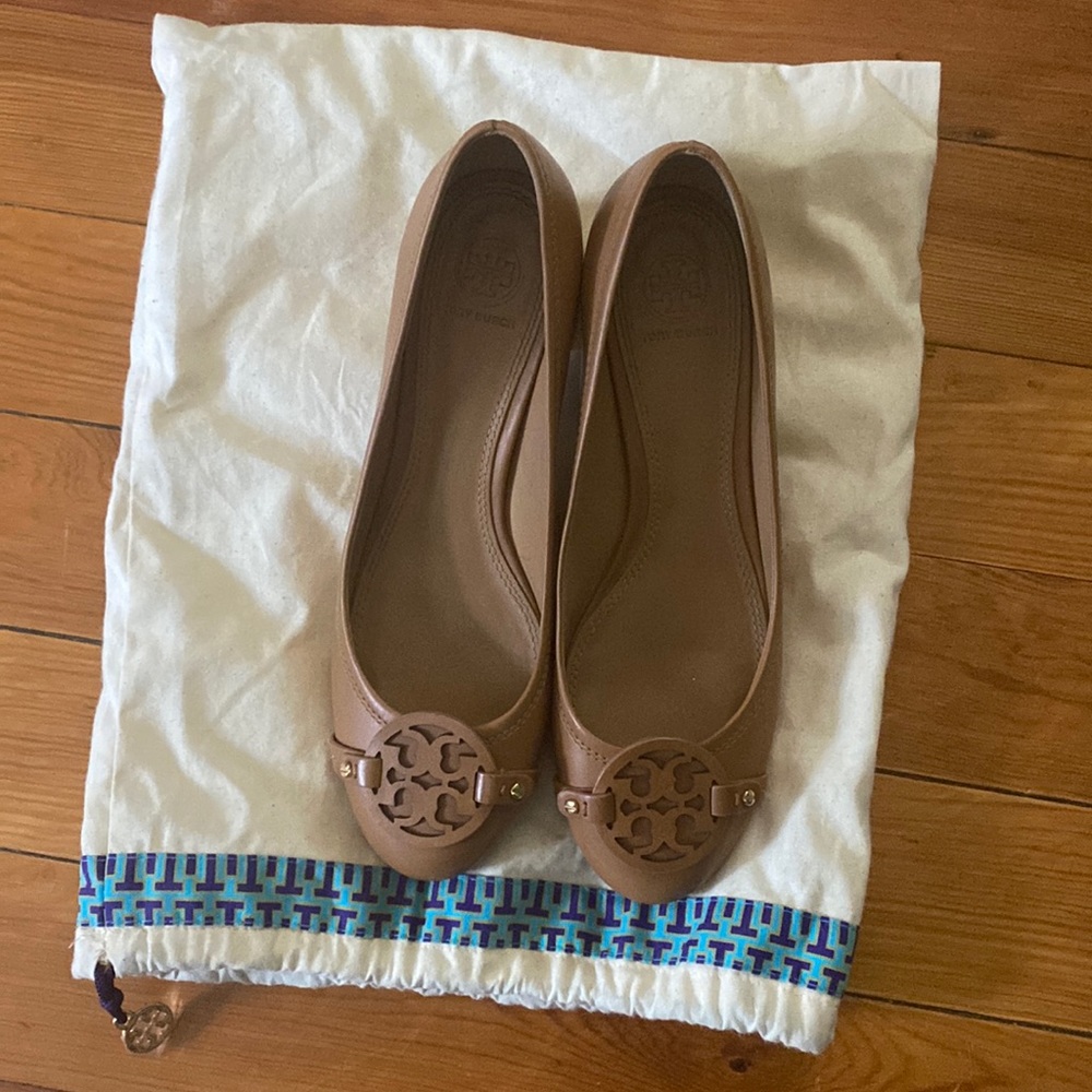 Tory Burch Tan Reva Logo Leather Ballet Flats